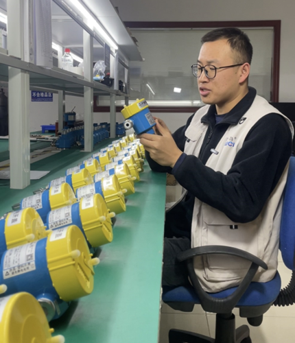 60臺計為音叉液位開關助力重工集團穩控齒輪油液位